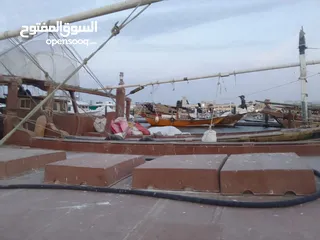  2 لنش للبيع فيبر طوله 55 قدم