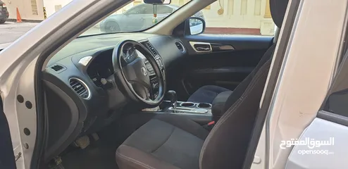  4 Nissan Pathfinder 2014