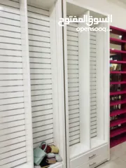  5 ديكور خشب محل كوزمتكس