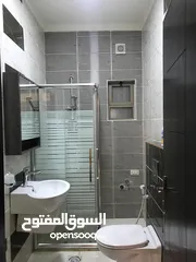  8 شقة راقية مفروشة للإيجار مقابل البوابة الشمالية - Modern furnished apartment for rent