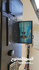  15 جهاز لاب توب LENOVO بحالة الوكاله مع شاحن وحقيبه وماوس ولوحة مفاتيح اضافيه .