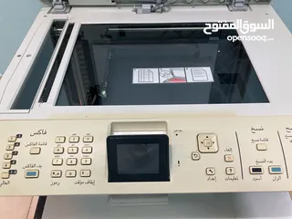  3 طابعة اتش بي ليزر ملونة مع نسخ سكانر وتطبع على الوجهين وحبرها ممتلئ