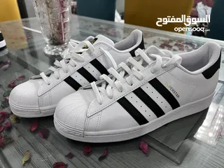  4 Adidas super star