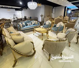  2 طقم كنب New classic فاخر ومميز جداً 9مقاعد مع طربيزة الوسط