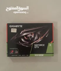  1 كرت شاشة  GTX 1650 SUPER WINDFORCE 4gb مستخدم نظيييف بالكرتون