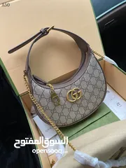  12 شنط ماركات عالمية