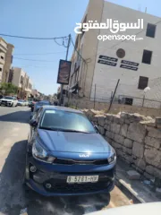  3 سياره اصل شركه ومعها كفاله3 سنوات