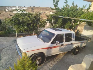  2 بكب تويوتا هايلوكس دبل كمين