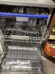  2 جلايه استخدام اقل من شهرين لسا جديده والله سبب البيع العوده الى سوريا ولا خدش