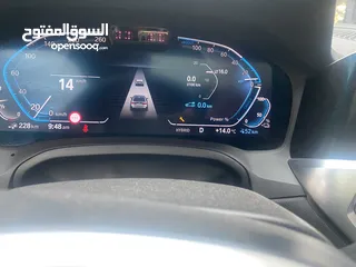  7 BMW 330e 2020 M Package