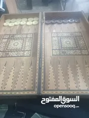  9 طاولة زهر تحفة للبيع مع شطرنج بنفس ا المستعجل