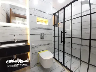  17 شقه للبيع في كوريدور عبدون المنطقه المطله الطابق الأول 125 متر