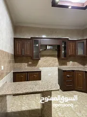  7 شقة مميزه للبيع في طبربور شارع الحج  قريب من بيت معان بسعر مغري 52000