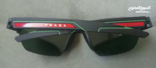  3 نضارة نوع Prada