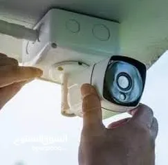  2 فني كاميرات مراقبه وانترفون وانظمة حماية
