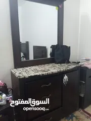  5 غرفه نوم مجوز + غرفه نوم مفرد مستعمل للبيع