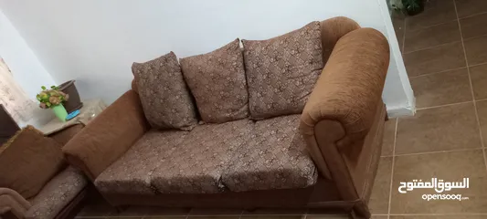  3 طقم كنب 7 مقاعد مع بوفيه شاشة