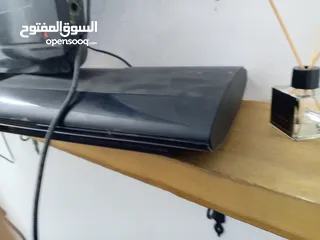  1 شاشة شغاله ميه بالميه و بلاستيشن 3 سوبر سلم وضعها ميه بالميه