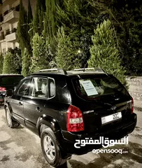  1 هيونداي توسان 4x4 للبيع  2000cc بحالة ممتازة - لا ينقصها شيء -صيانة دورية وغير بحاجة لاي نوع صيانة