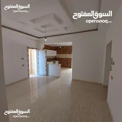  9 شقة للايجار في مشروع الهضبة شارع الخلاطات بالقرب من مسجد دار الهجرة