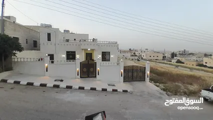  1 منزل مستقل سحاب ضاحية الاميره ايمان قرب مدرسة خالد بن الوليد