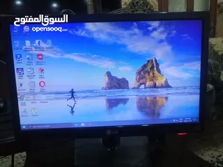  2 للبيع 3 شاشات كمبيوتر وكاميرات LG FLATRON E1942C بحالة ممتازة - مثالية للمكاتب والاستخدام الشخصي**
