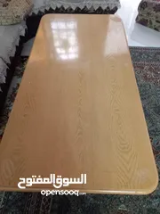  1 طاولات خشب نوعية نظيفه جدا