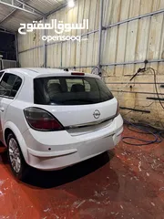  2 Opel Astra 2009