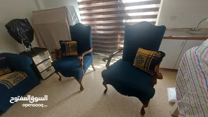  2 طقم صالون  غرفة جلوس شبه جديد