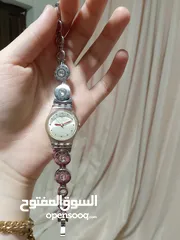  4 ساعة سواتش نسائية لون فضي نوديل راقي وناعم
