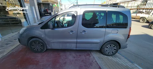  3 بارتنر تيبي 2018 تسير 2019 ترخيص وتأمين شامل فل 5 ابواب ، حساسات خلفية مري كهرباء ،مقاعد 6+1