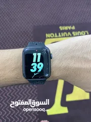  4 Apple watch series 4 nike للبيع