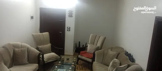  1 طقم كنب بحال الوكالة مثل ما هو موضح بالصور