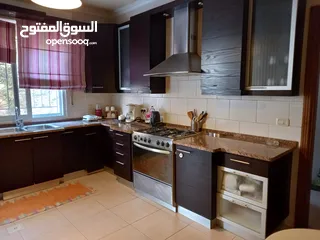  10 شقة مفروشة - الشميساني - 3نوم 1ماستر - 205م - حديقة - اعلان رقم A166