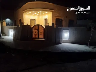  1 منزل في إسكان الكهرباء قرب مسجد عثمان بن مضعون