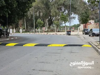  3 مطب صناعي بحالة ممتازة