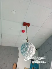  4 أثاث مكتبي وأدوات ومستلزمات للتدريب داتا شو ولوح ذكي، كراسي، طاولات، مكاتب ، نافورة، رفوف، حائط، باب
