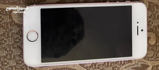  2 ايفون 5Se بحاله ممتازه جدا جدا