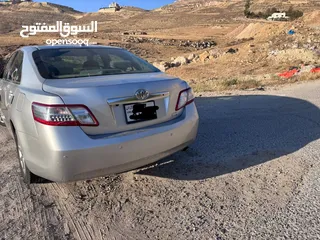  5 كامري 2010 للبيع بطارية جديدة مركزية