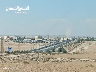  1 ارض للبيع 810متر بعد جسر المطار مقابل محطة المناصير منطقة شاليهات
