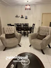  4 طقم كنب مع طاولة سفرة