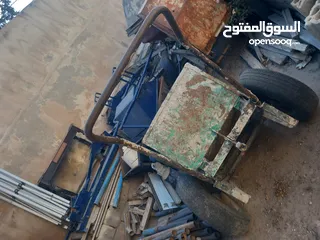 17 معدات بناء