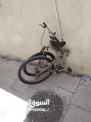  6 بسكليت نوعو نيسان بس انا حاطط لزيق على الاسم كوشوك جديد