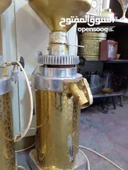  5 ثلاجة عرض ومطاحن قهوة وبهارات للبيع بسعر مغري جدا