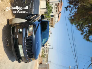  5 جراند شيروكي  باختصار  فل الفل من كل الإضافات والتعديلات  ماتور 3000 ديزل مع نظام تبريد معدل  نص بنص