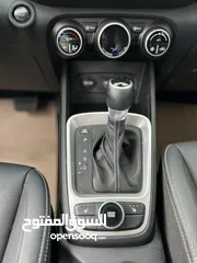  10 Hyundai_venu 2021