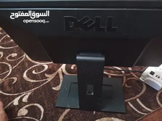  1 شاشه ديل نظيفه مع جميع اسلاكها