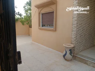  9 فيلا في حي قطر