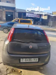  4 فيات بونتو 2011