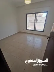  5 شقة فارغة في منطقة الرابية
